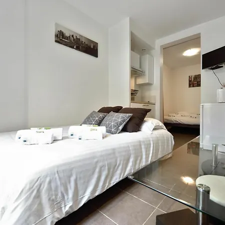 Apartment Les Halles Terrasse 1 Cannes